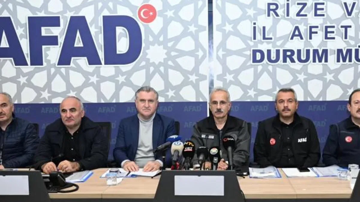 Bakan Uraloğlu: Rize selinde can kaybı yok... Yol ve altyapı çalışmaları sürüyor