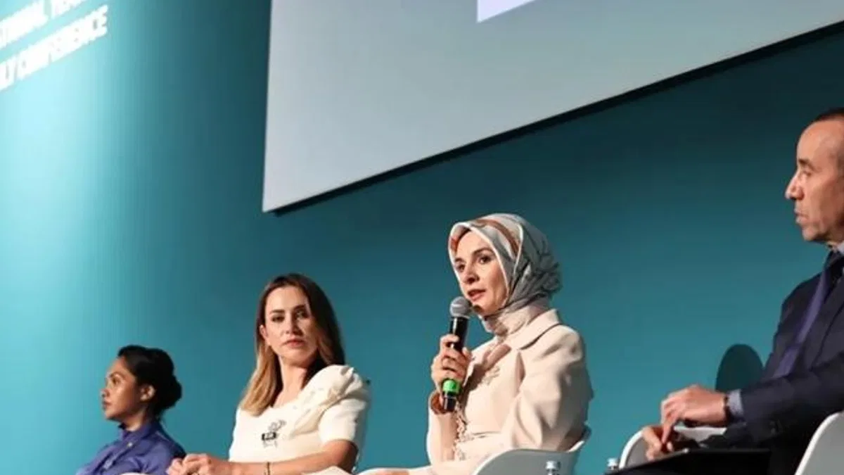 Bakan Göktaş, “Aile ve Çağdaş Megatrendler Konferansı”na katıldı