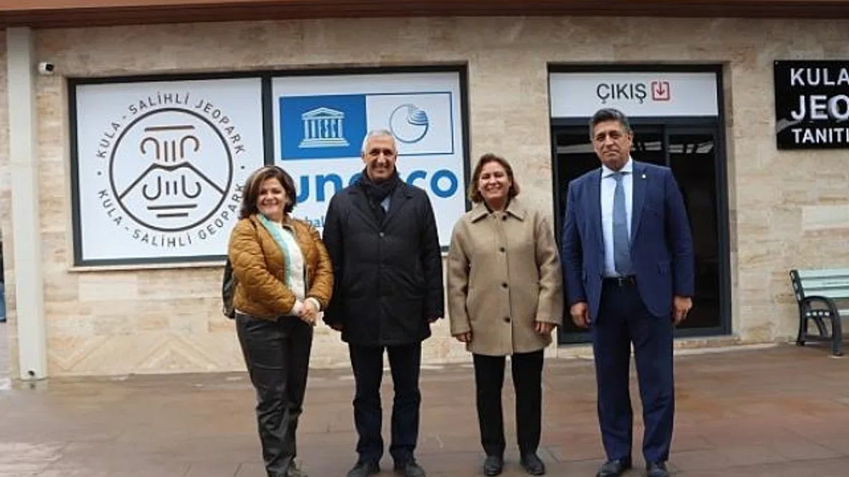 Büyükşehir'den Kula'ya Yatırım Ziyareti