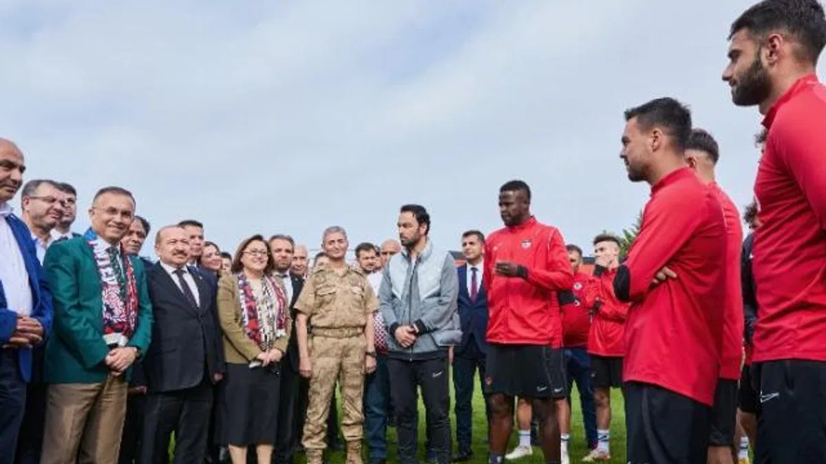 Başkan Şahin’den Gaziantep FK'ya moral ziyareti!