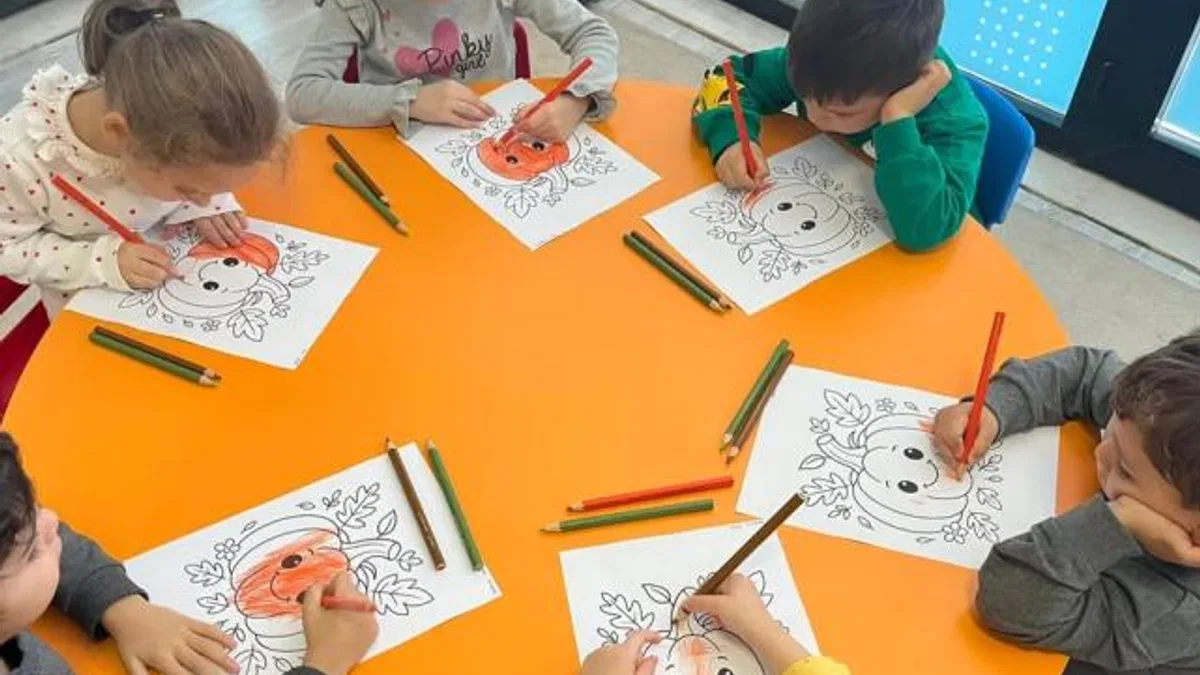 Kocaeli'de anne çocuk aynı kursta eğitimde
