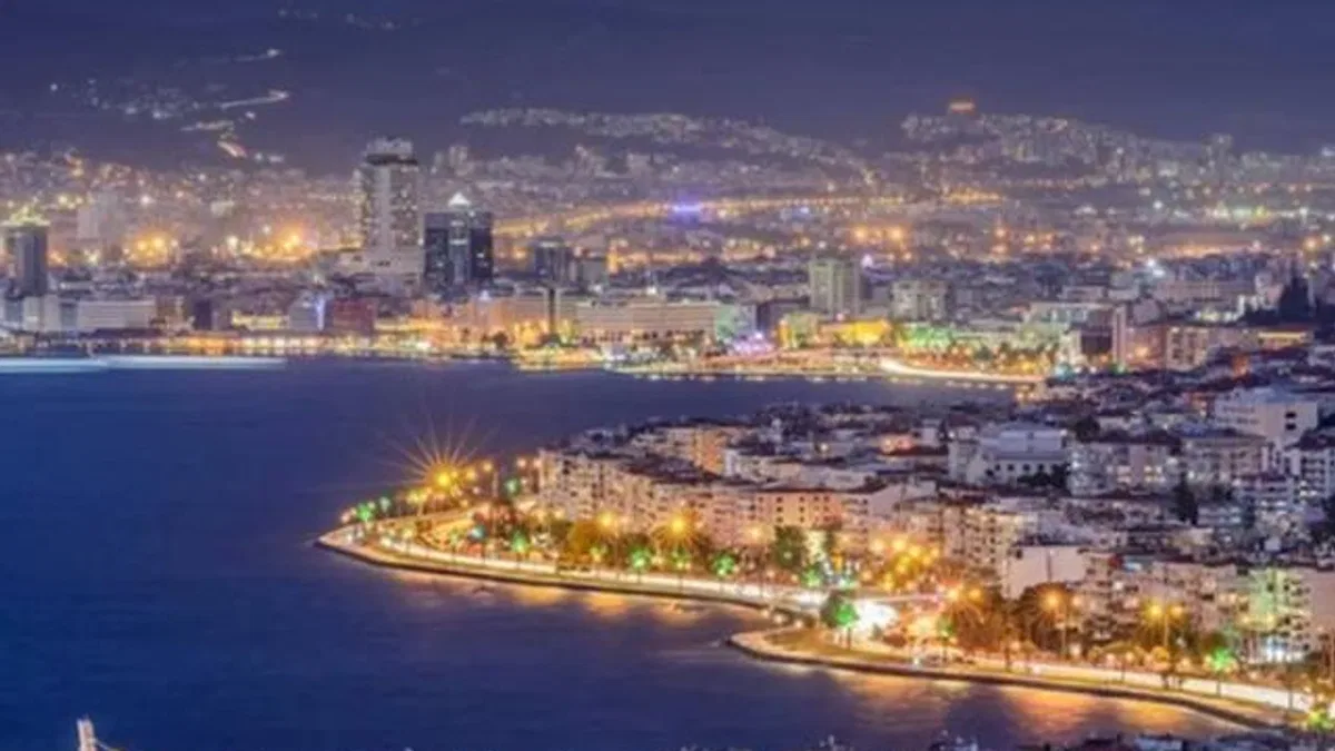 İzmir’de yabancı turist sayısı düştü! Egeli turizmciler 'stabil durumu kırmalıyız' dedi