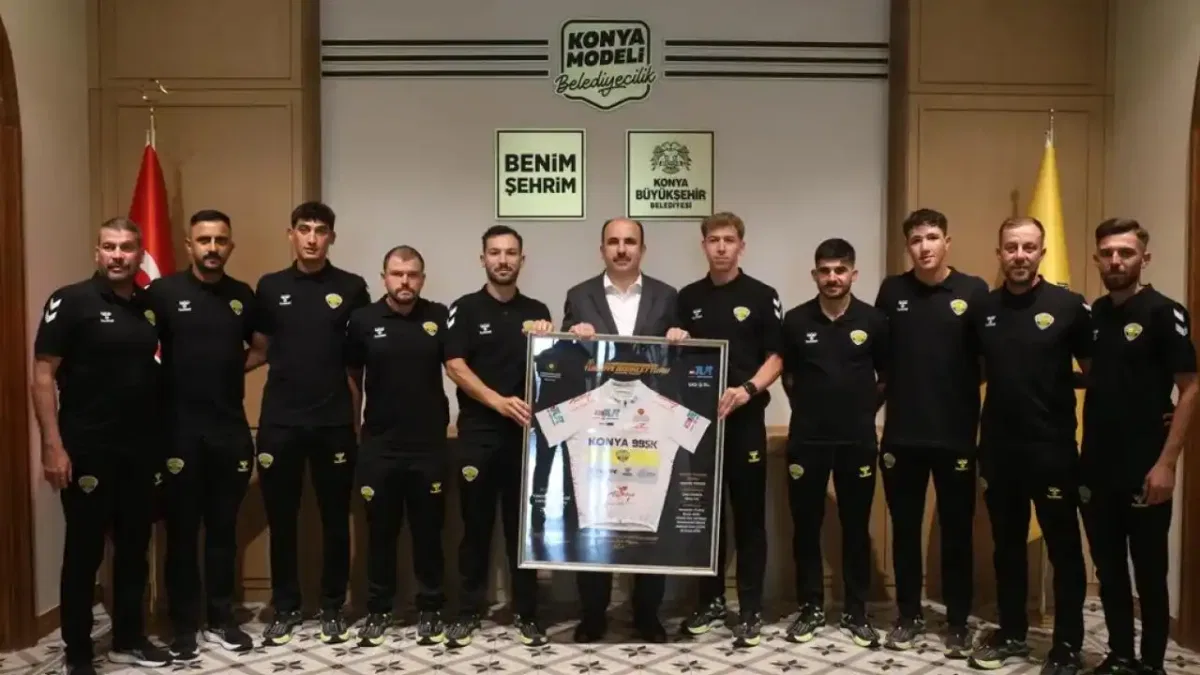 Konya Bisiklet Takımı Başkan Altay’ı ziyaret etti