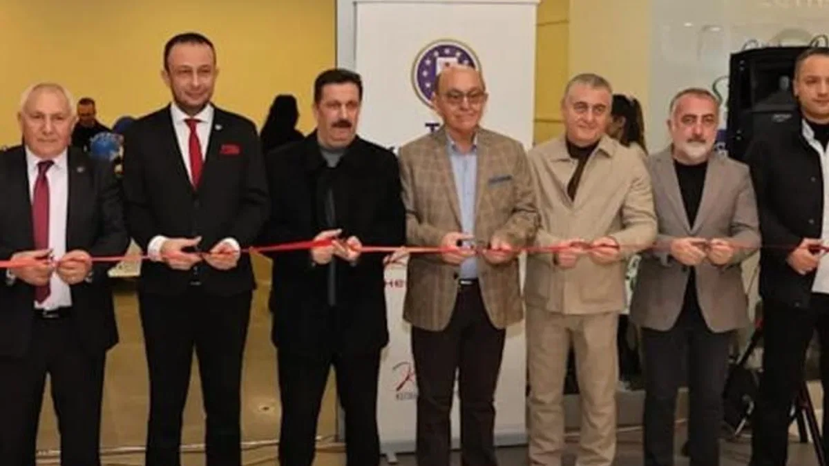Kütahya’da yöresel lezzetler ve el sanatları görücüye çıktı