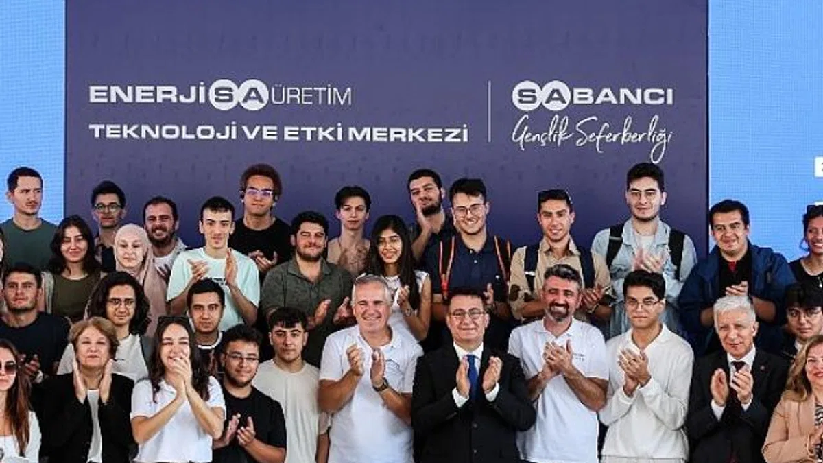 Beyin göçünü beyin gücüne dönüştüren Sabancı, seferberlik ateşini İzmir'de yaktı
