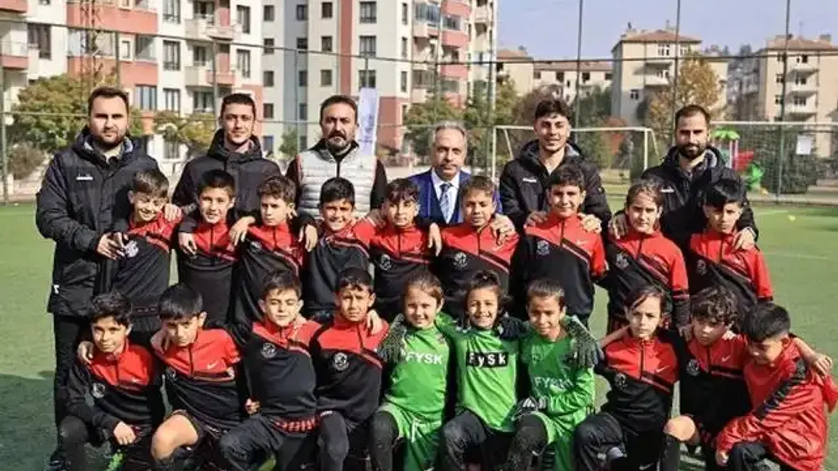 Kayseri Talas'ta Öğretmenler Günü turnuvası