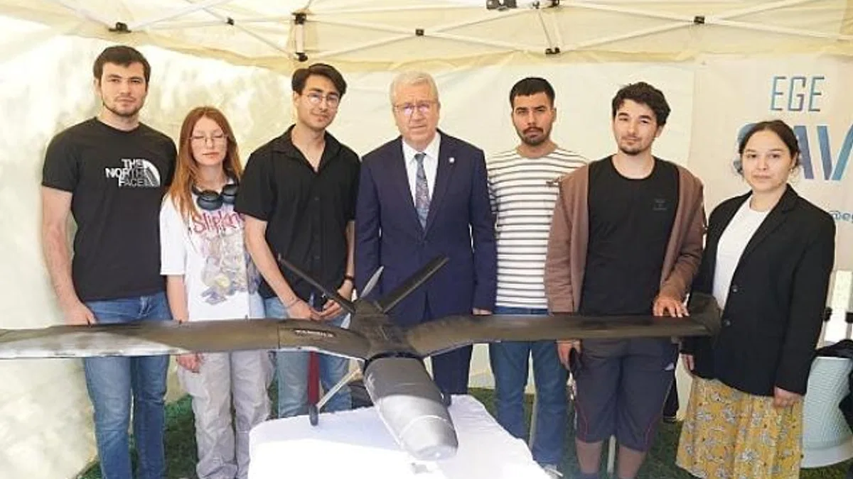 Egeli gençlerin tasarladığı İHA, TEKNOFEST'te havalanacak