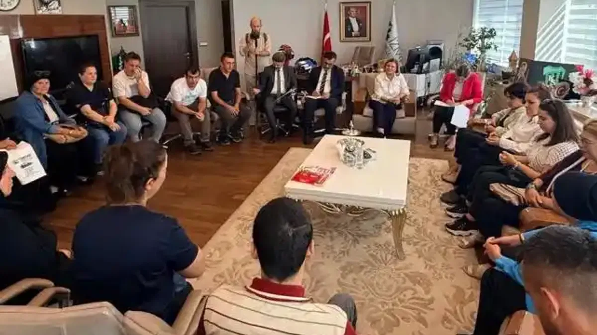 İzmit'te halk buluşmalarında vatandaş anlattı, Fatma Başkan dinledi