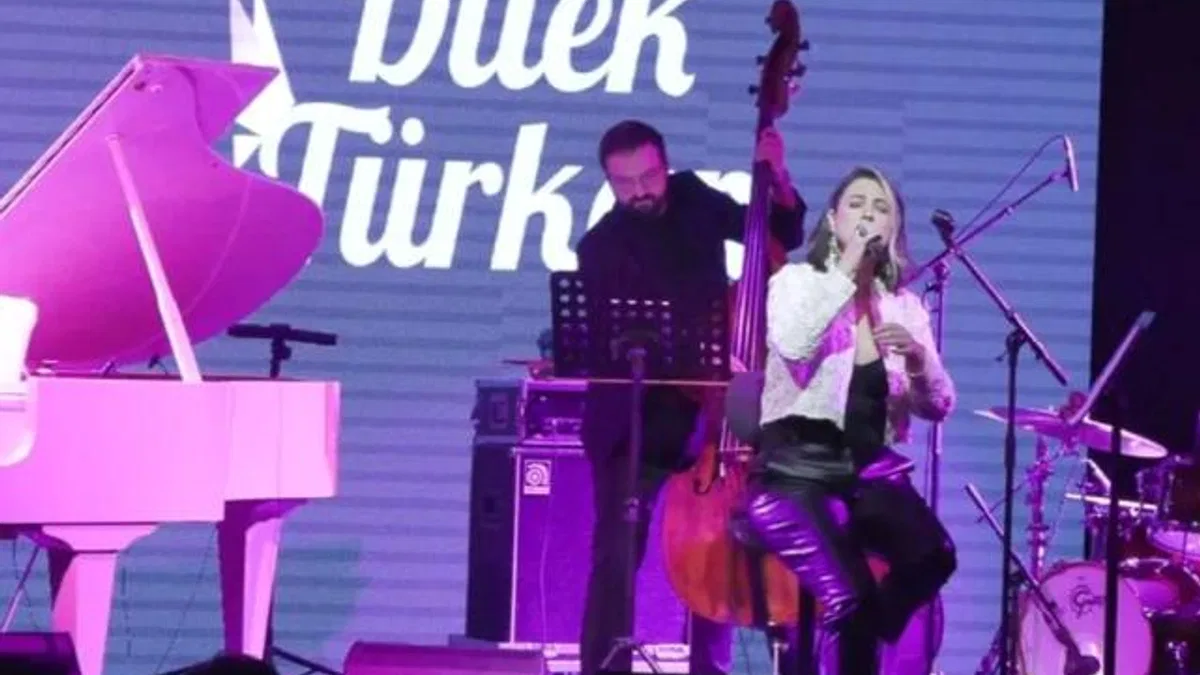 Bursa'da ‘Caz Pazarı’ rüzgarı, Dilek Türkan ile esti