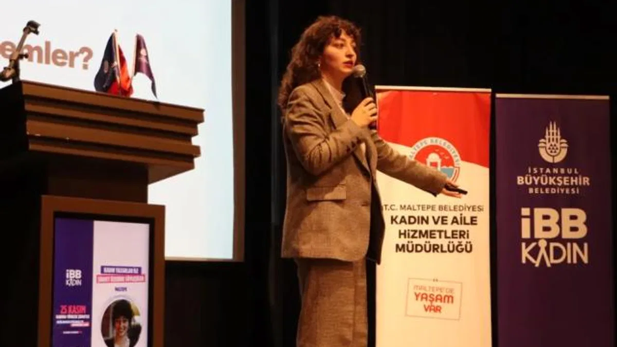 İstanbul Maltepe'de şiddet üzerine söyleşi