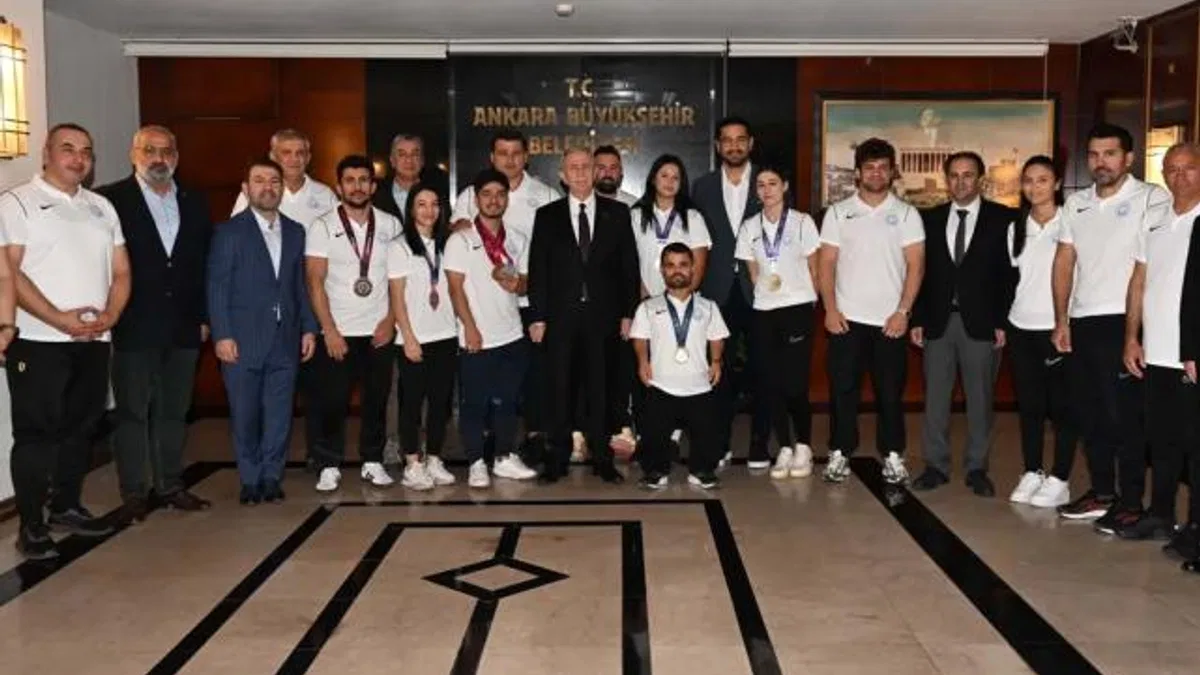 ASKİ'li sporculardan Başkan Yavaş'a ziyaret