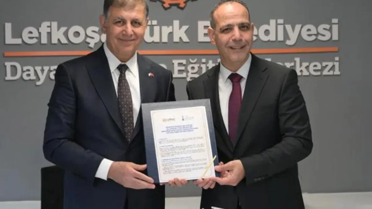 Başkan Tugay’dan KKTC’de iş birliği atağı... İzmir'den Lefkoşa’ya spor parkı desteği