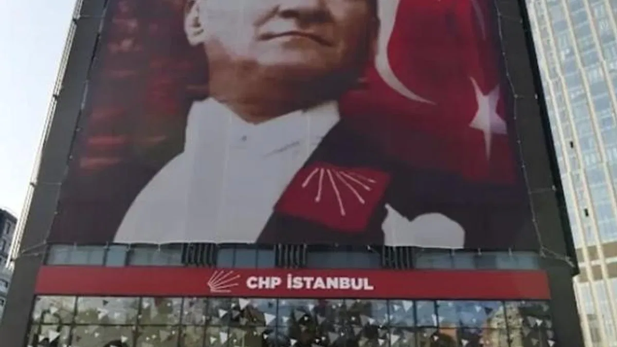 CHP İstanbul Kongresi'ne mahkemeden tedbir kararı! CHP İstanbul kayyuma devredildi!