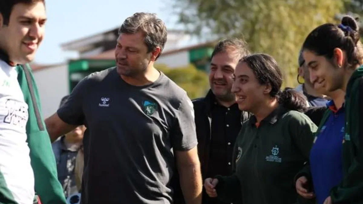 Özel çocuklardan Kocaelispor'a özel ziyaret