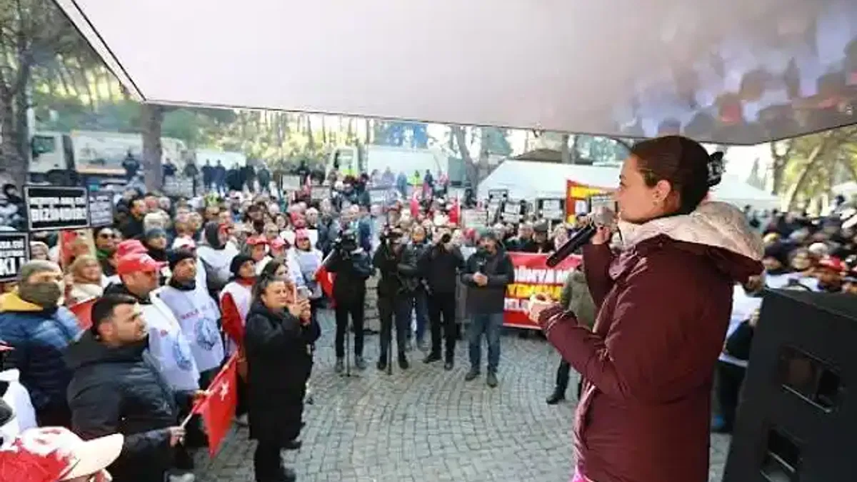 Başkan Sengel'den tahliye kararı sonrası gelen mesajı: Buradayız!