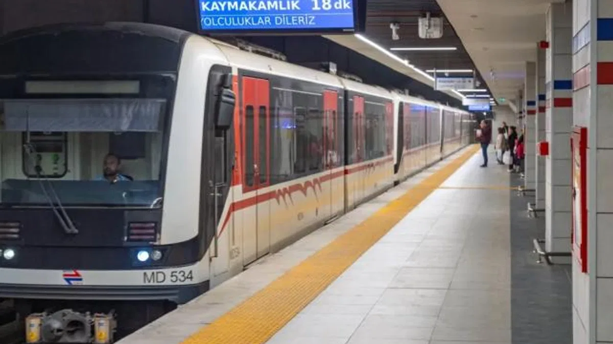 İzmir'de o hatta metro seferleri normale döndü