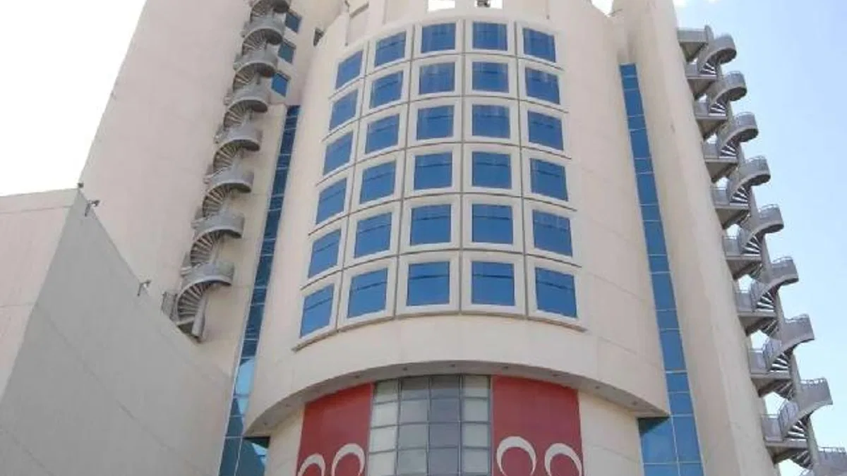 MHP 3 ilde teşkilatları feshetti! Kütahya, Eskişehir ve Kars'a atamalar yapıldı