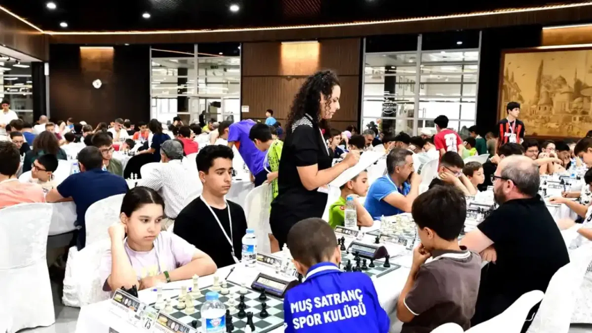 Malatya 'Altın Kayısı'da satranççıları ağırlıyor