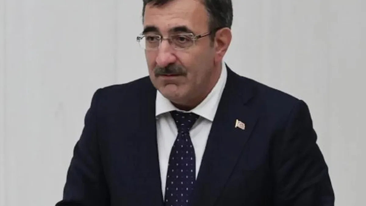 Cevdet Yılmaz: İşsizlik tek haneli seviyesini koruyor