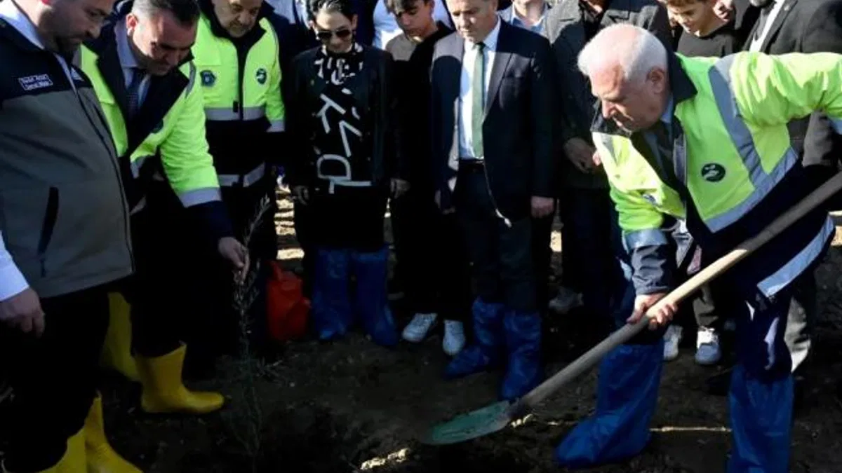 Bursa Büyükşehir'le toprak bereketleniyor, çiftçi kazanıyor