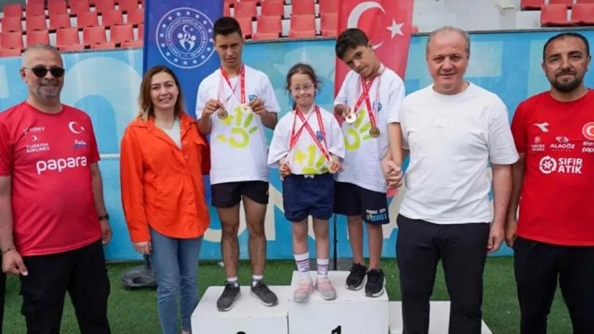 DOSD Meram Spor Kulübüne madalya yağmuru