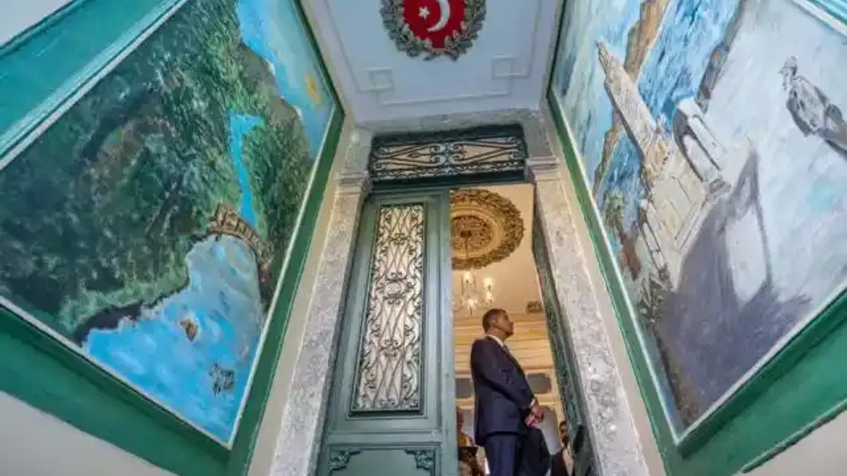İzmir’in tarihi yapıları gün yüzüne çıkıyor