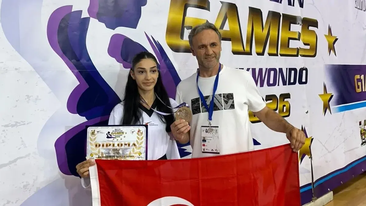 İzmirli tekvandoculardan Avrupa’da üç madalya