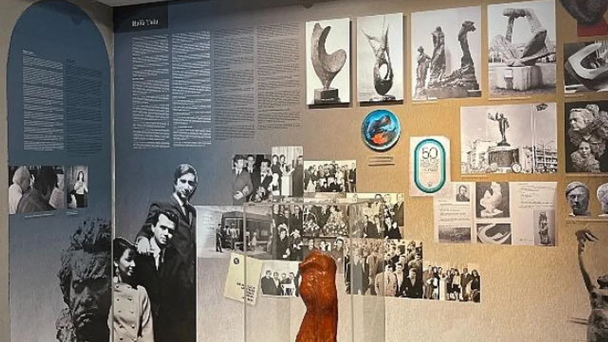 Cumhuriyetin ikinci yüzyılının şafağını kutlayan iki yeni sergi Yapı Kredi bomontiada'da açıldı
