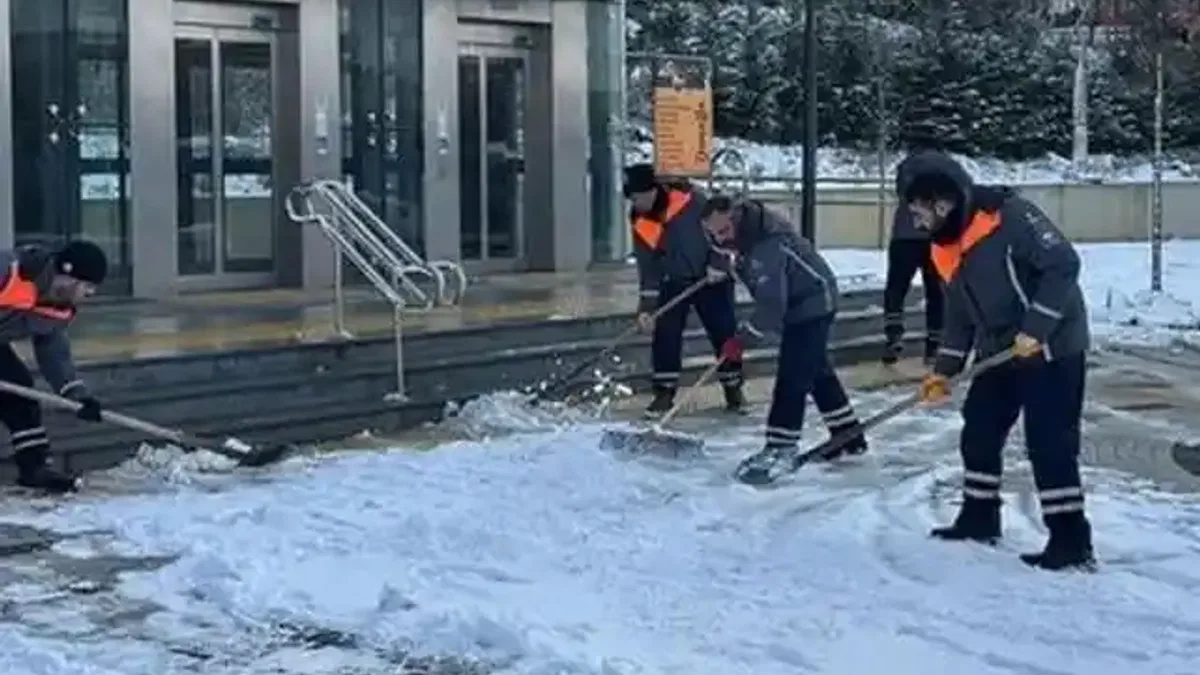 İstanbul'da karla mücadele devam ediyor