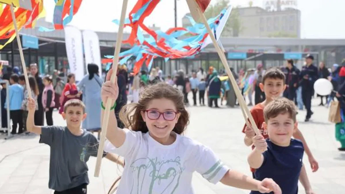 Kocaeli'de Milli İrade Meydanı her gün dolup taştı