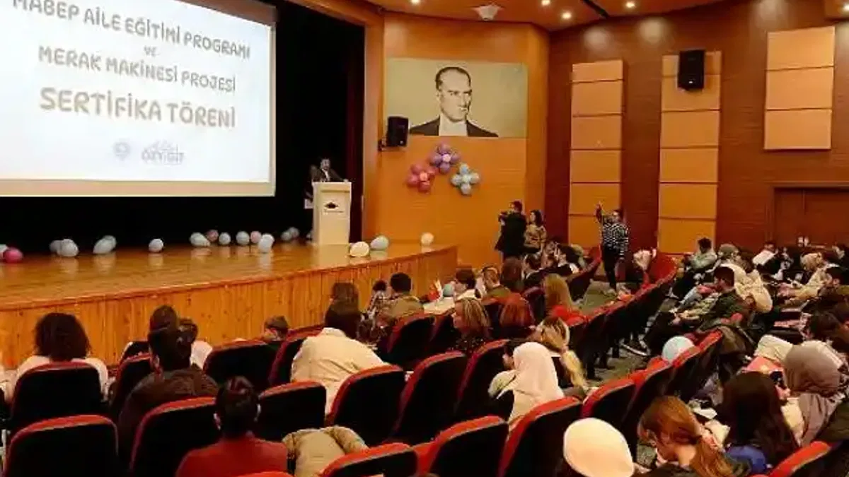 Yenişehir Belediyesi anne ve baba eğitimlerini sürdürüyor