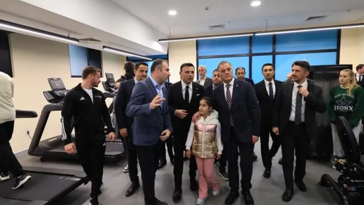 İstanbul Büyükşehir'den yeni gençlik adımı.... Yurt binası artık gençlik üssü