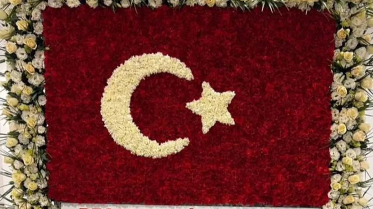 Cumhurbaşkanı Erdoğan'dan kuruluşa özel MHP'ye 57 gül