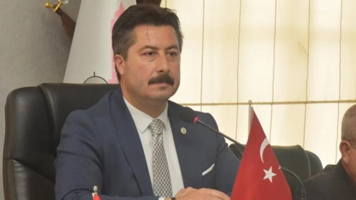 Başkan Özel: "Yenişehir halkının zararını minimize etmeye çalışıyoruz"