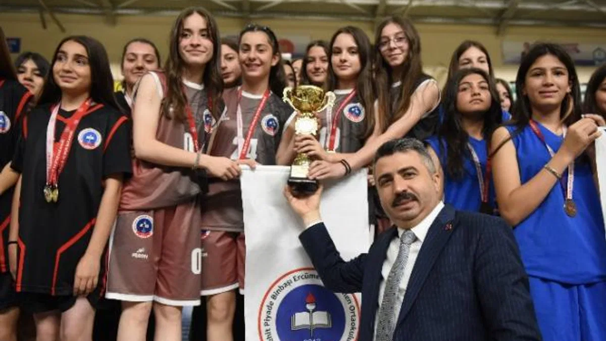Yıldırım'da Okul Sporları İlçe Şenlikleri tamamlandı