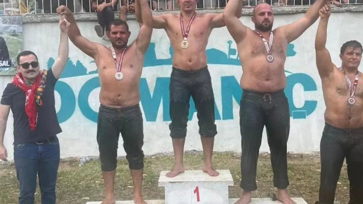 Sakarya'nın pehlivanı Kütahya kürsüsünde