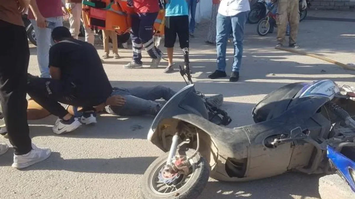 Adıyaman’da otomobil ile motosiklet çarpıştı: İki kişi hafif yaralandı