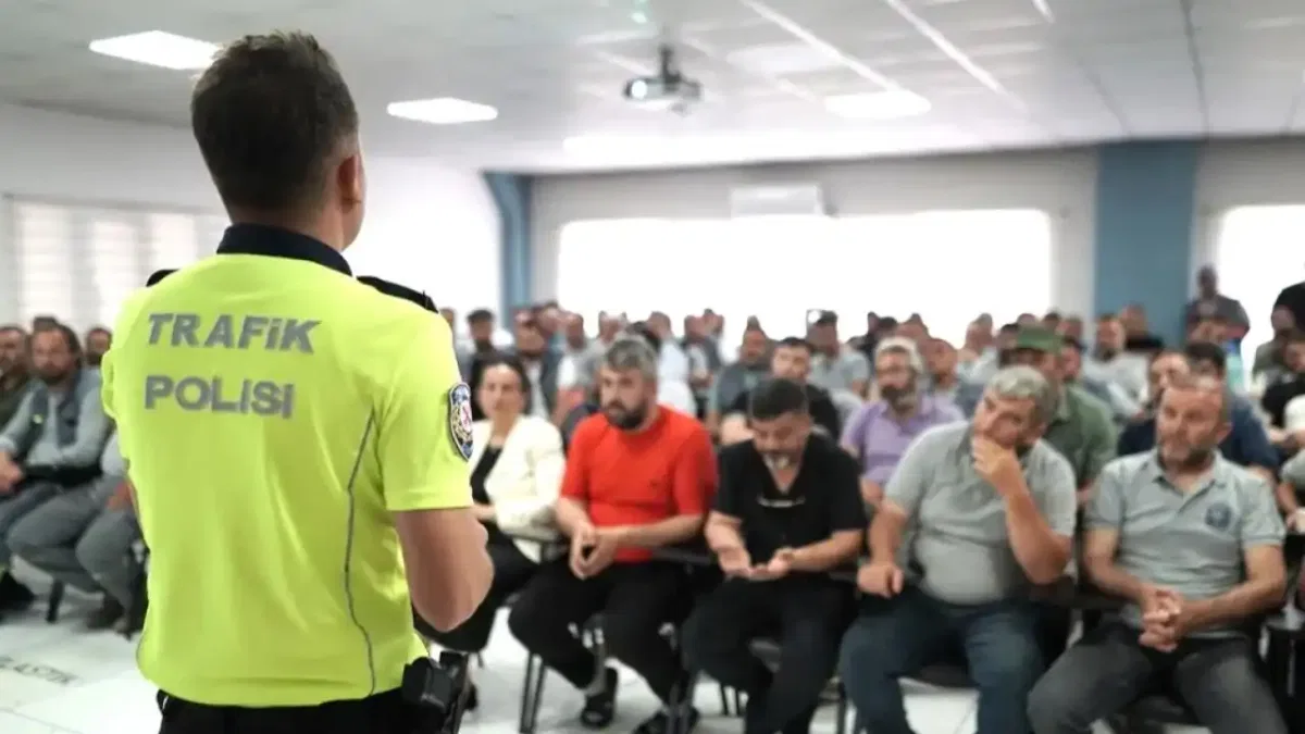 Kayseri Melikgazi'den saha çalışanlarına trafik eğitimi