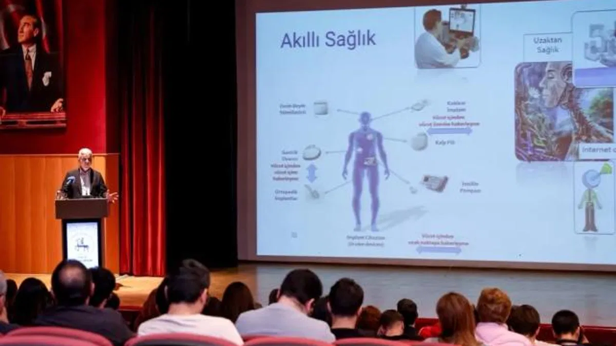 Dokuz Eylül'de dijitalleşme ve ulusal güvenlik konuşuldu