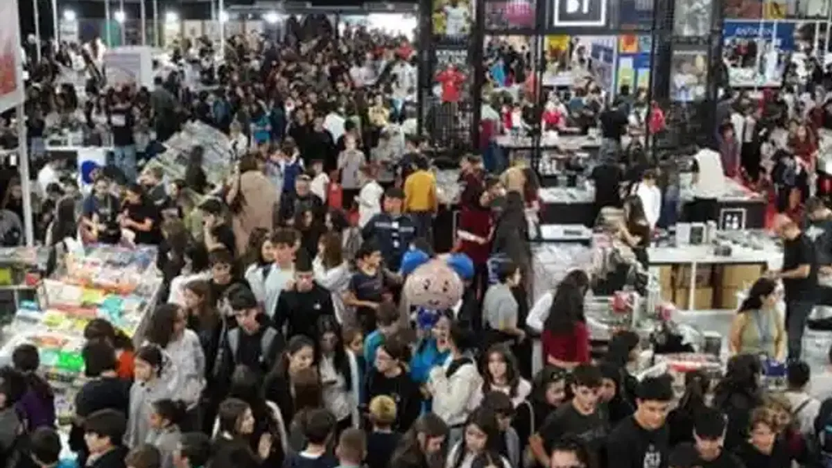 Antalya Kitap Fuarı’na rekor ilgi