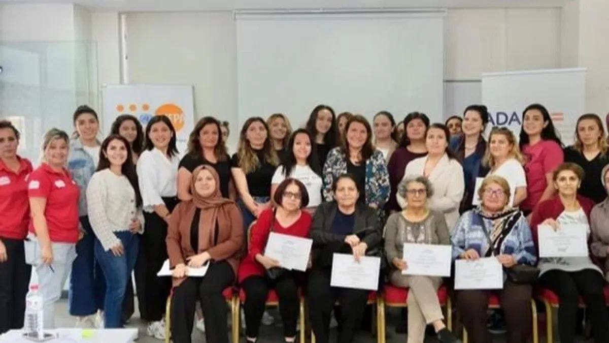Adana Büyükşehir'den çocuk yaşta evliliğe karşı eğitim