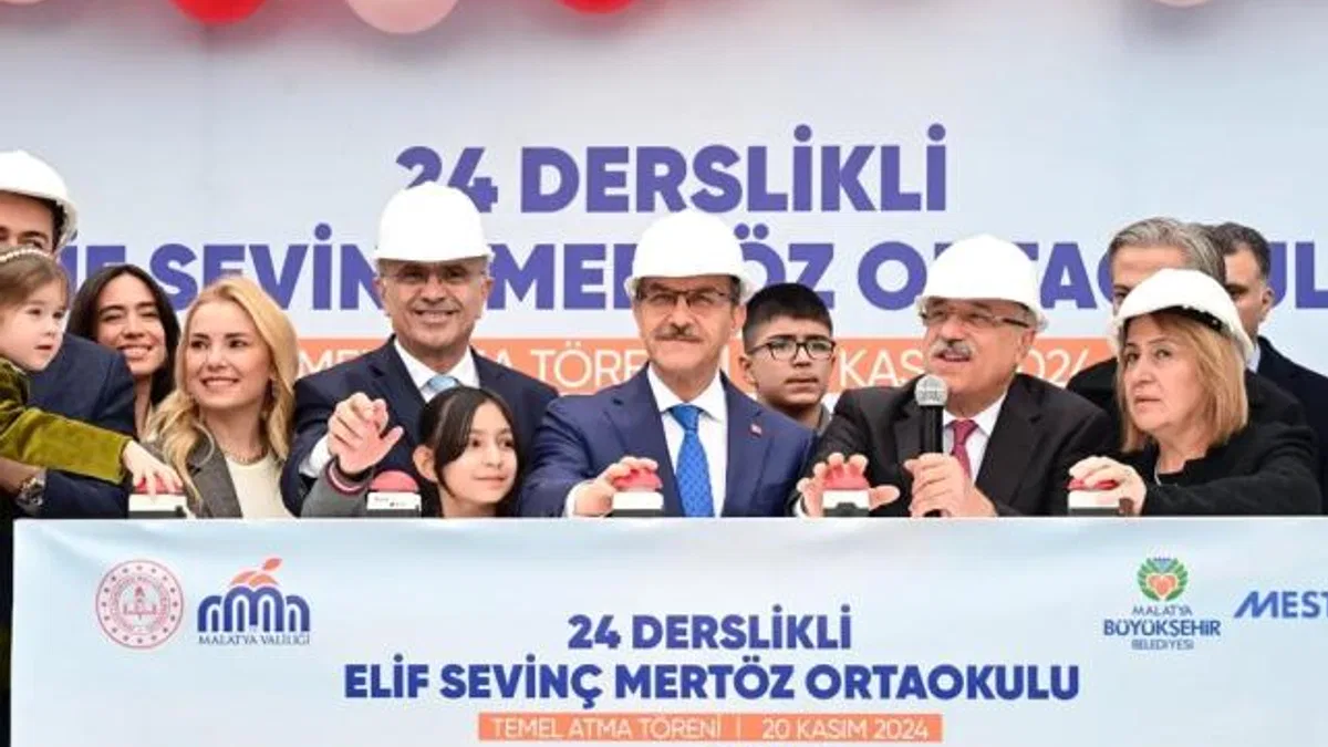 Malatya'da depremzedeler için 24 derslikli okul temeli atıldı