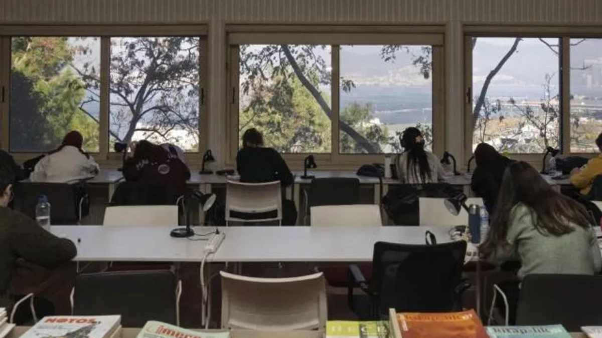 İzmir’in kütüphanelerini 'kitap kurtları' çok sevdi