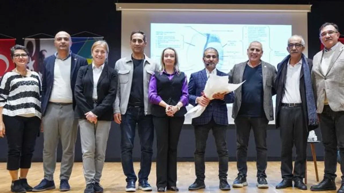 İstanbul'da ''Obeziteyi bil, sağlığını koru" söyleşisi düzenlendi