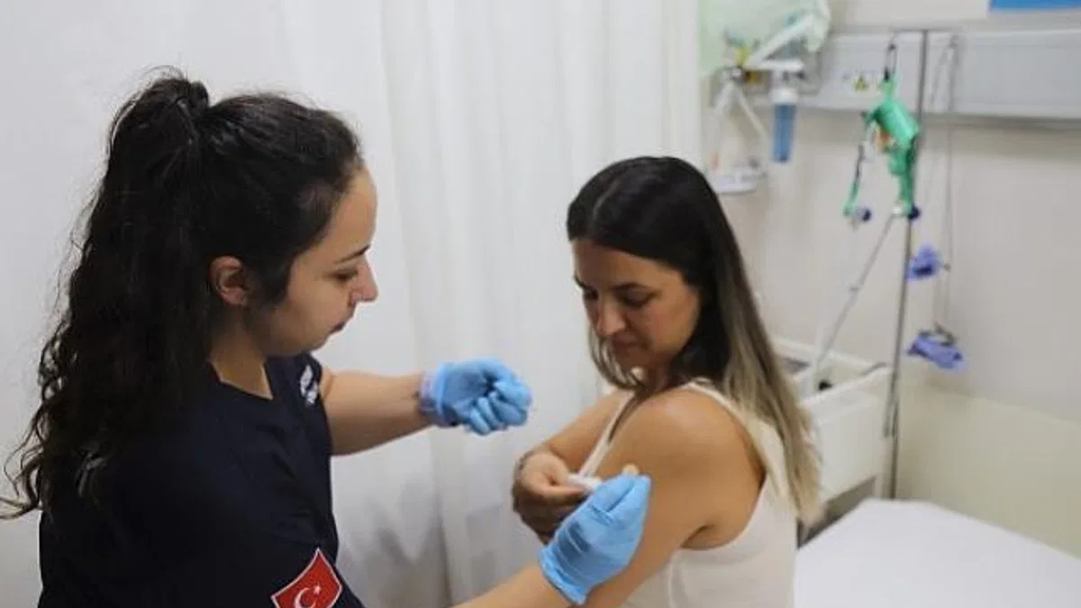 Muğla Büyükşehir Belediyesi, ücretsiz HPV aşısı desteği ile vatandaşların yanında olmaya devam ediyor.