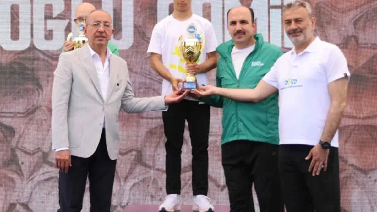 DOSD’un özel çocukları umuda, Muhammed Eren rekora koştu