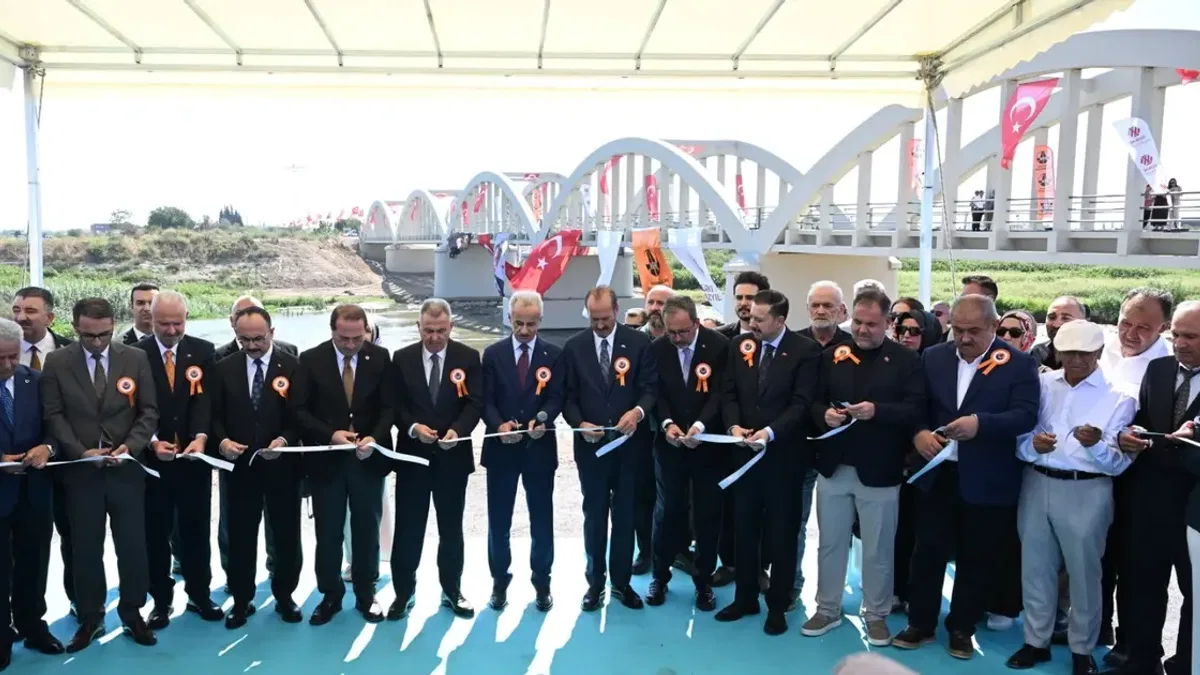 Tarihi Gediz Köprüsü yeniden hizmette