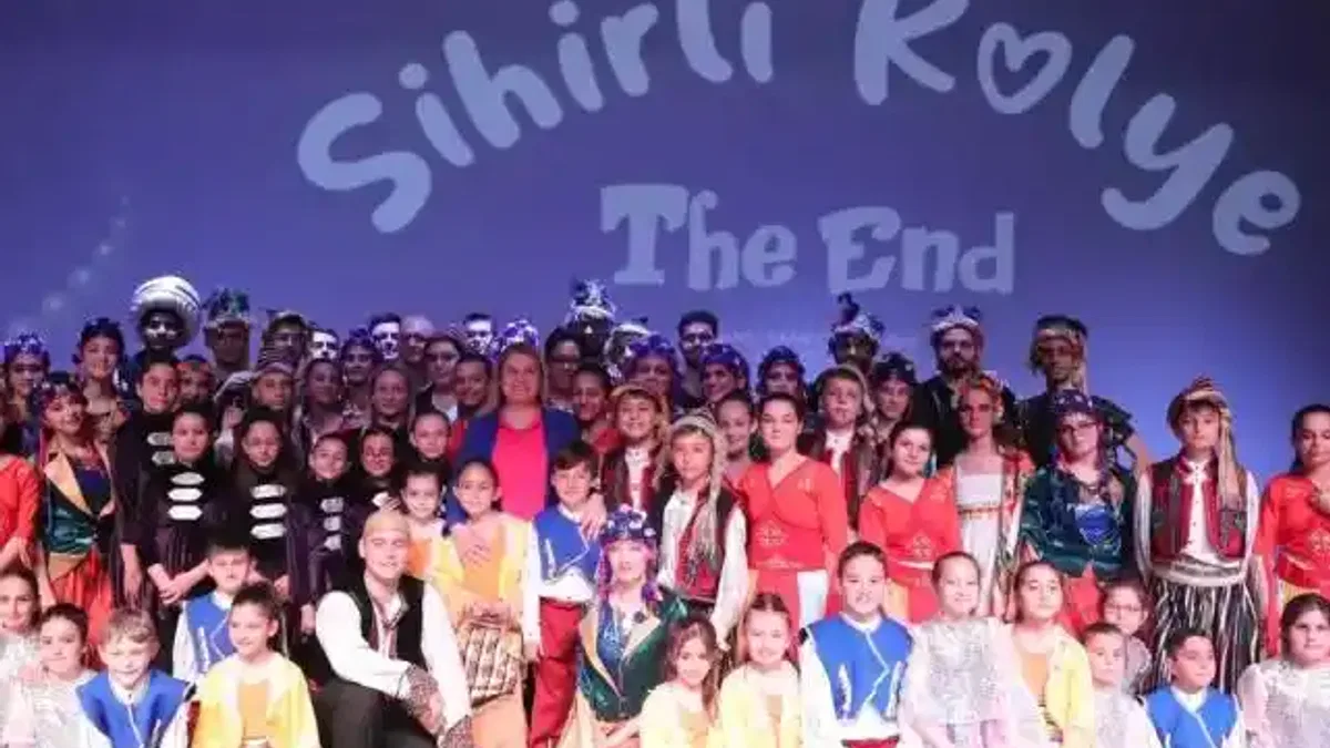 İzmit Belediyesi Sanat Akademisi’nin yıldızları “Sihirli Kolye” ile parladı