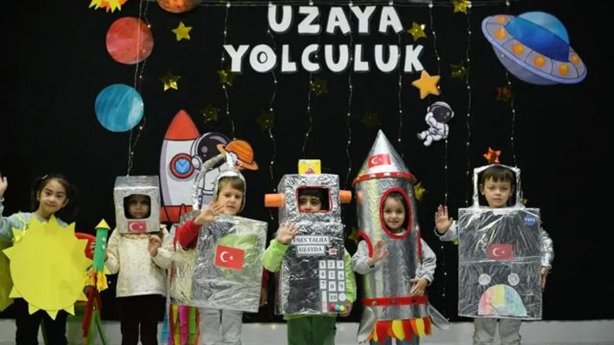 Kocaeli'de minikler uzayı keşfetti