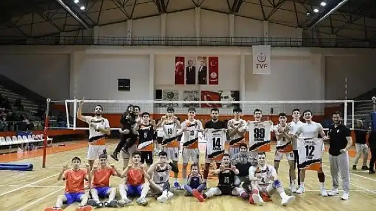 İnegöl Belediyespor Set Vermedi